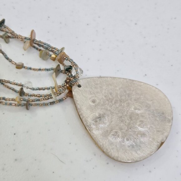 Birch Hill Necklace Set Clip On Earrings Shell Beach Abalone Beaded Multi Strand - Picture 9 of 10